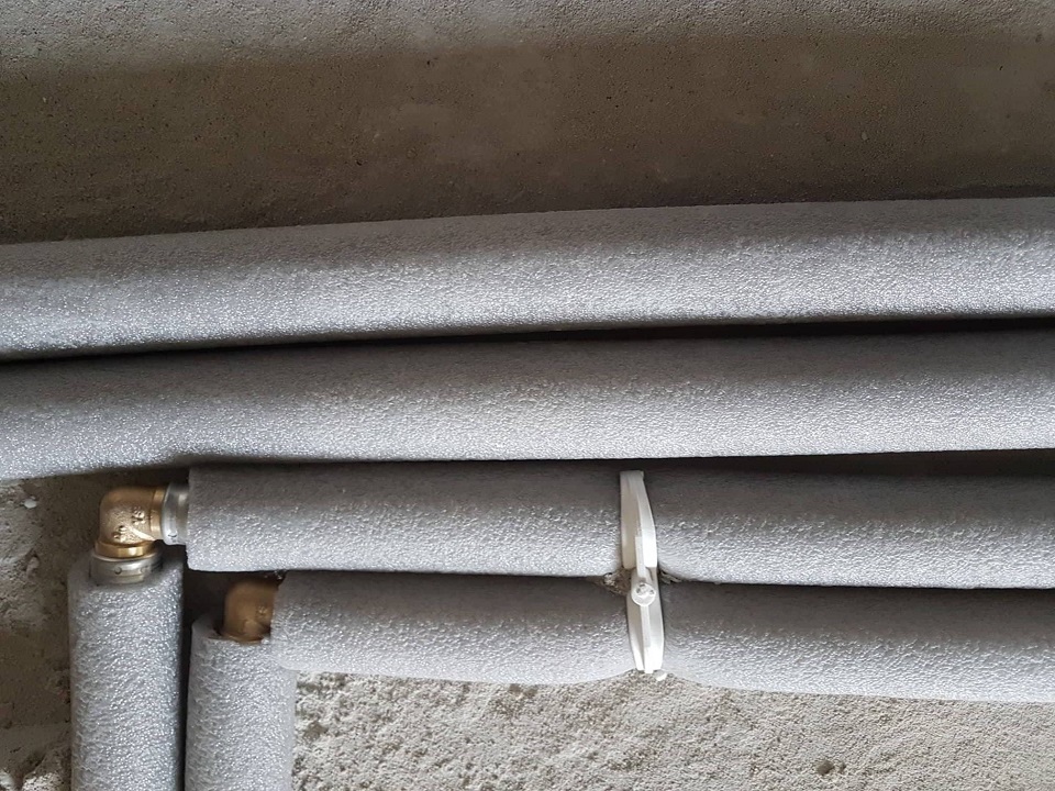 Завершено монтаж системи опалення і водопостачання